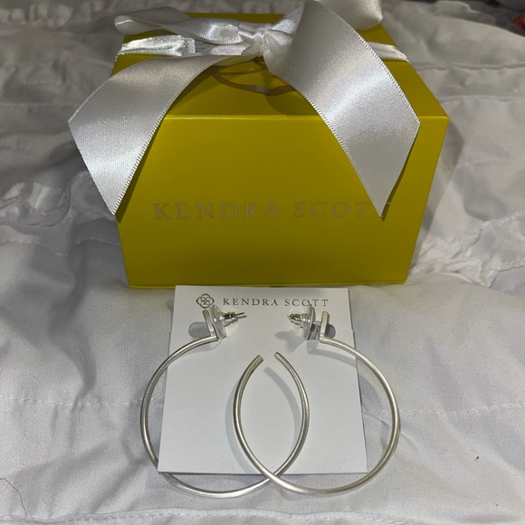 Kendra Scott Jewelry - Kendra Scott silver hoops